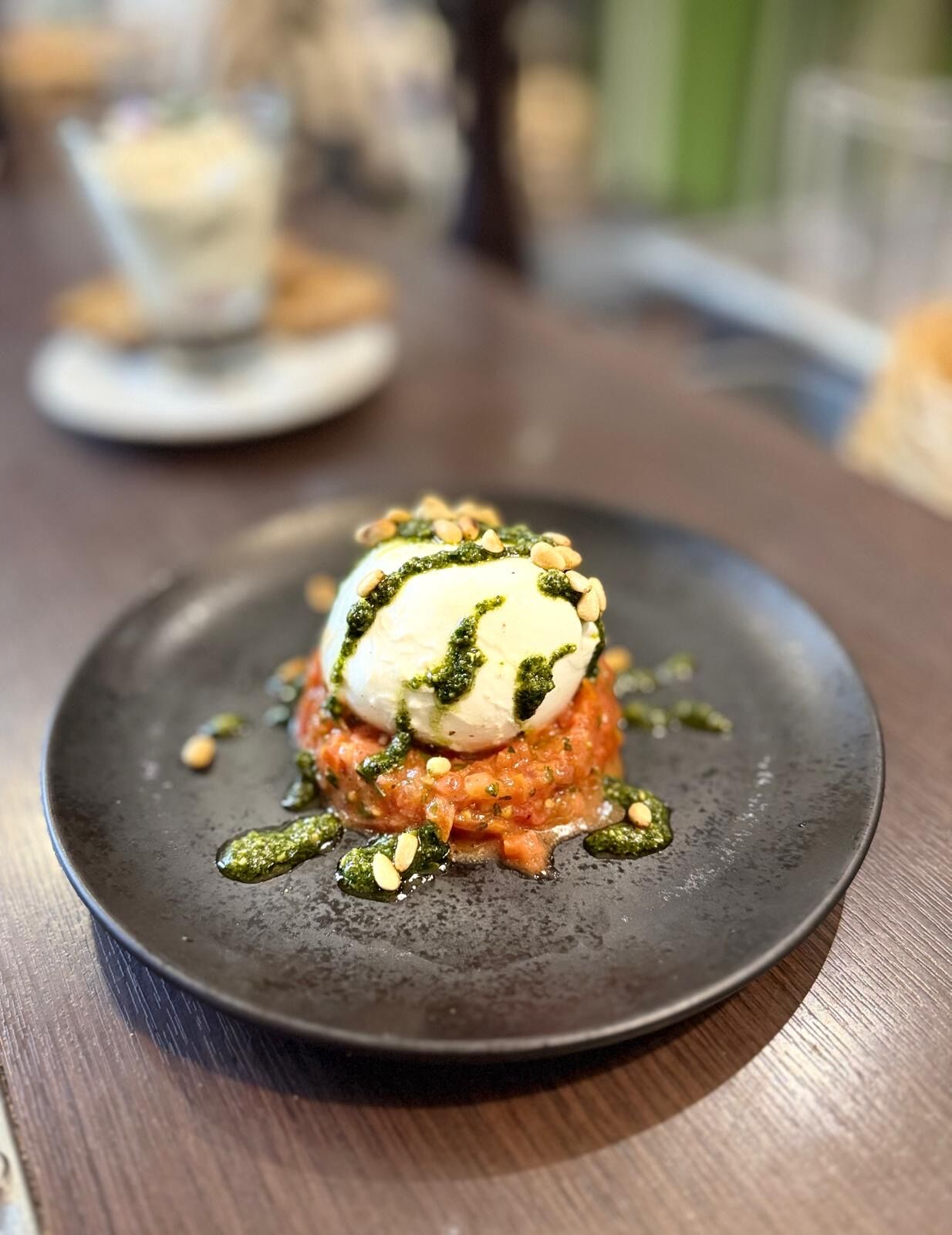 Mozza di bufala & tartare de tomates confites