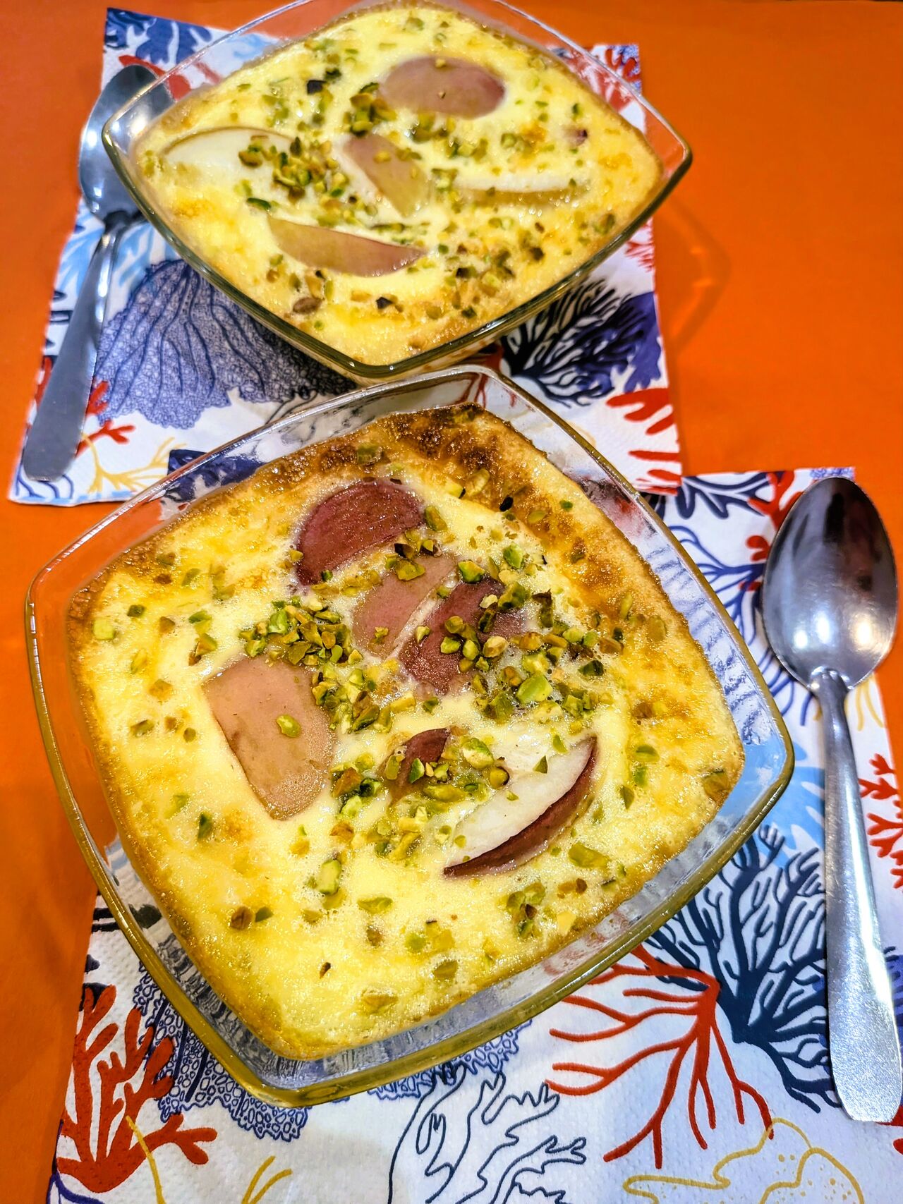 Gratin de pêches aux pistaches