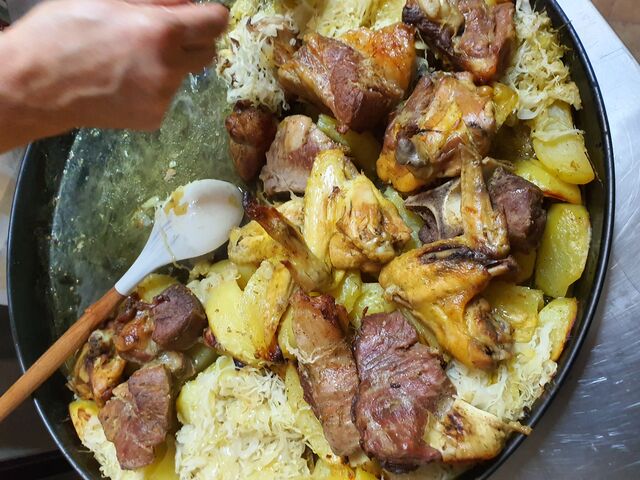 Domaca peka za vise osoba