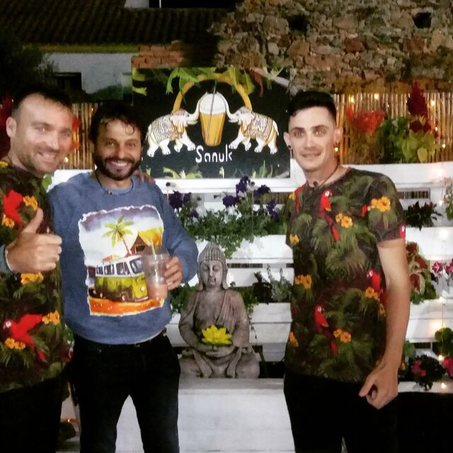 Acompañados con el Arrebato!!