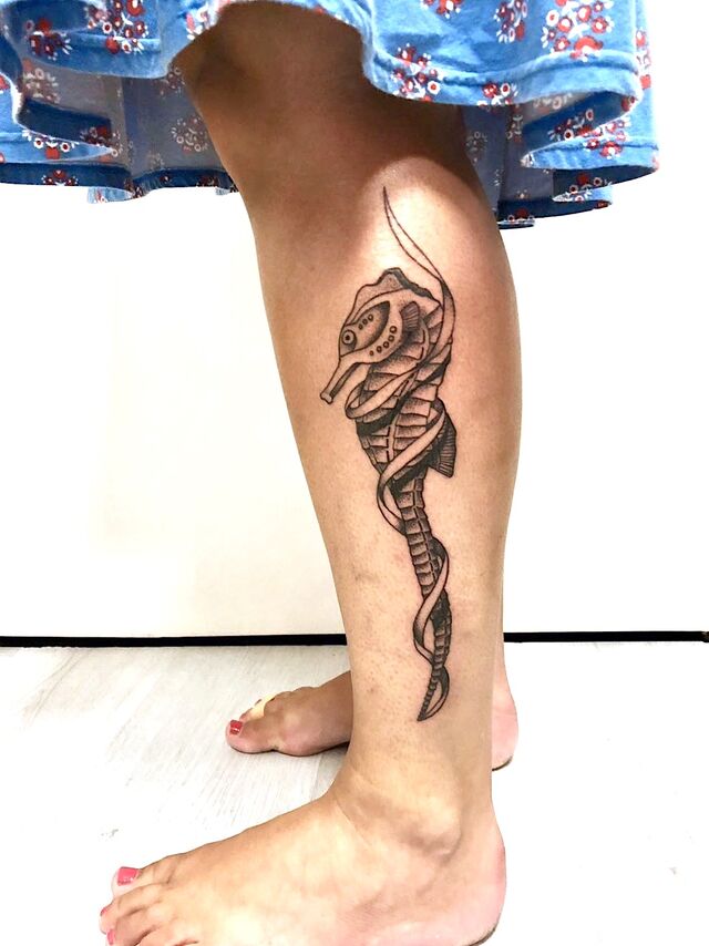 Verstrengeld zeepaard (dotwork) - voor Andrea