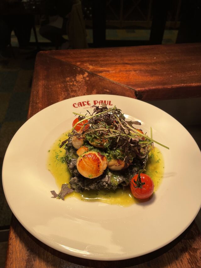 Noix de st Jacques, risotto à l’ancre de seiche 