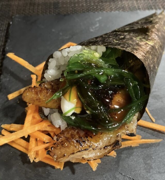 Temaki de unagi ( anguila) 