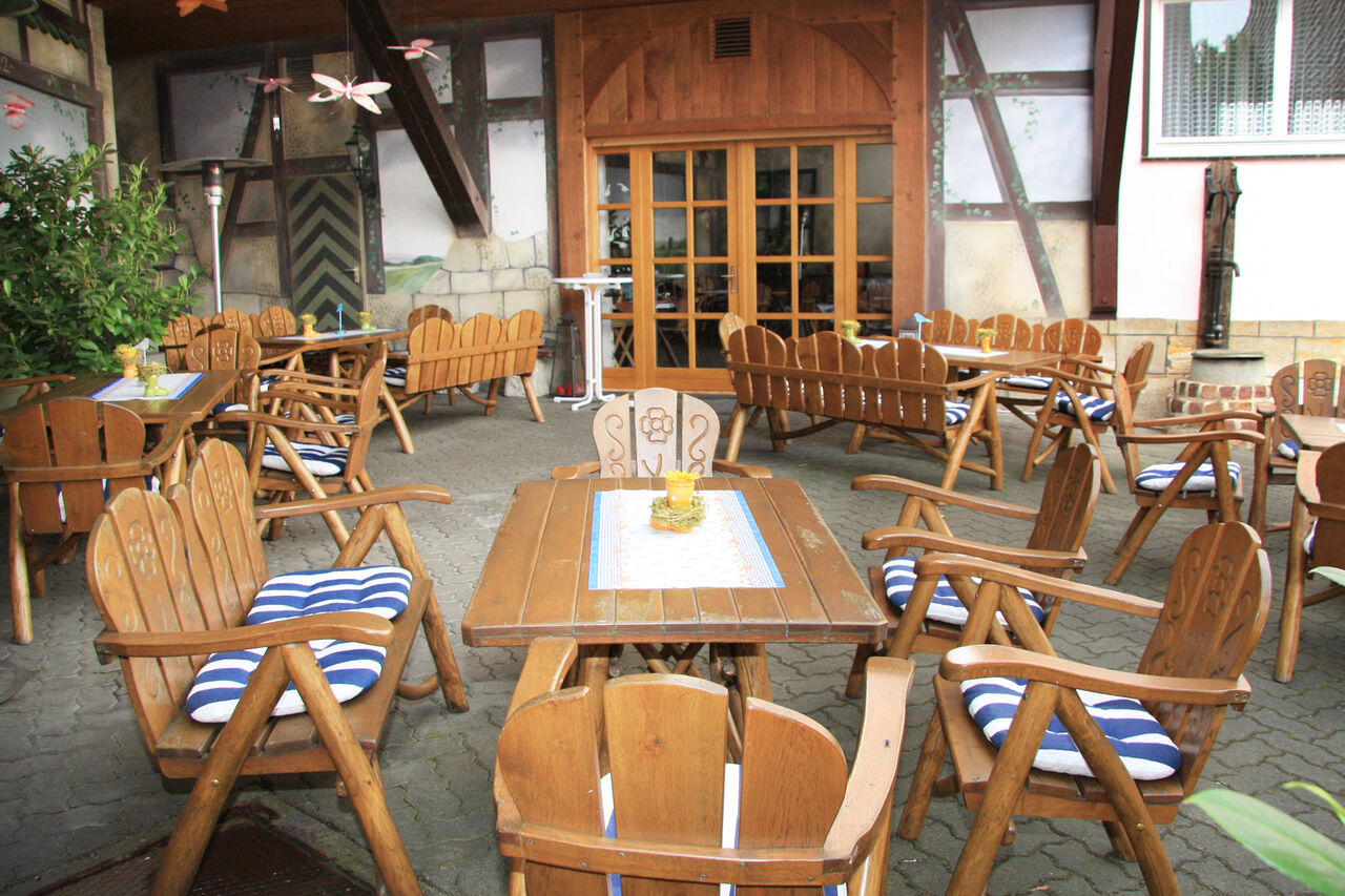 RESTAURANT AUßEN -2