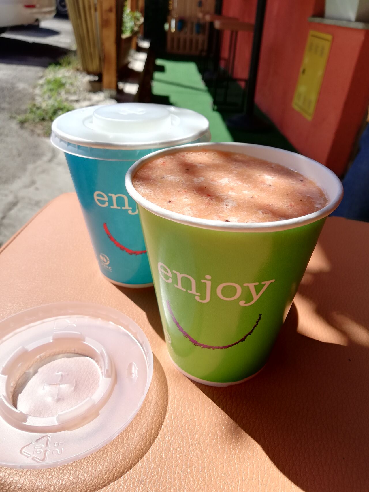 Smoothie ili turska kava, za van ili u nasem ugodnom prostoru