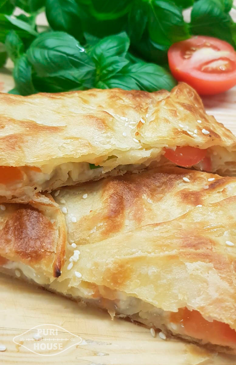 Chaczapuri bazylia ser pomidor
Cena 14.00 zł 