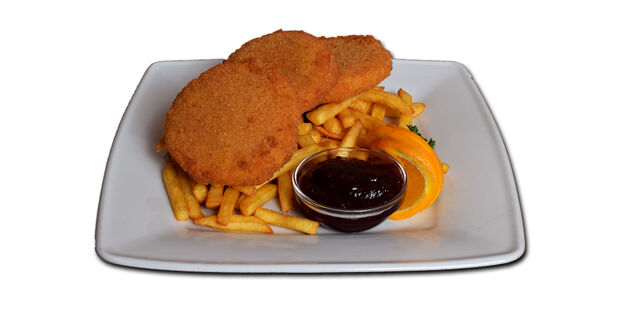 Rántott Cammambert sajt, áfonyával / Fried Camembert with blueberry jam