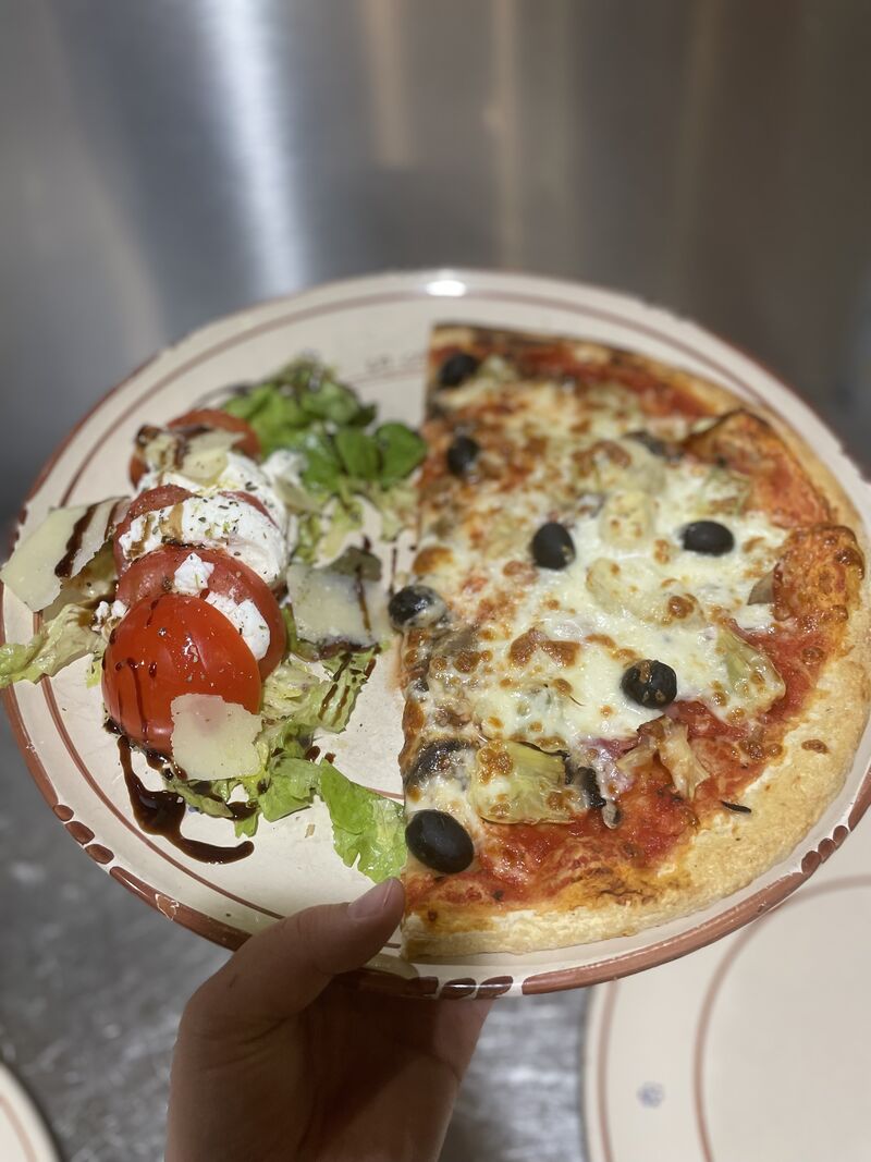 Nos demi pizza demi salade