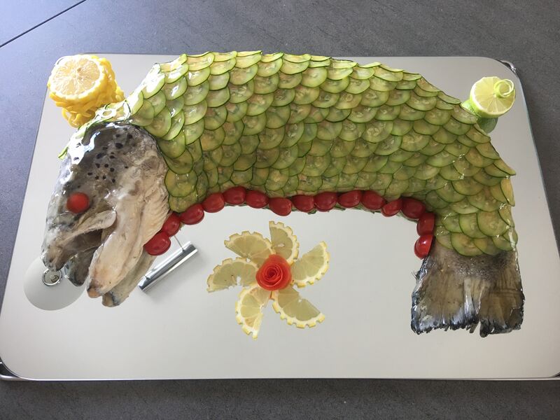 Miroir de saumon en écailles de légumes 