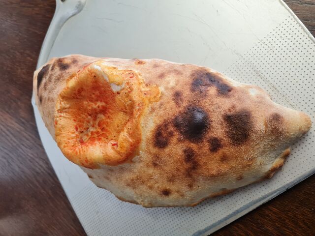PIZZA CALZONE