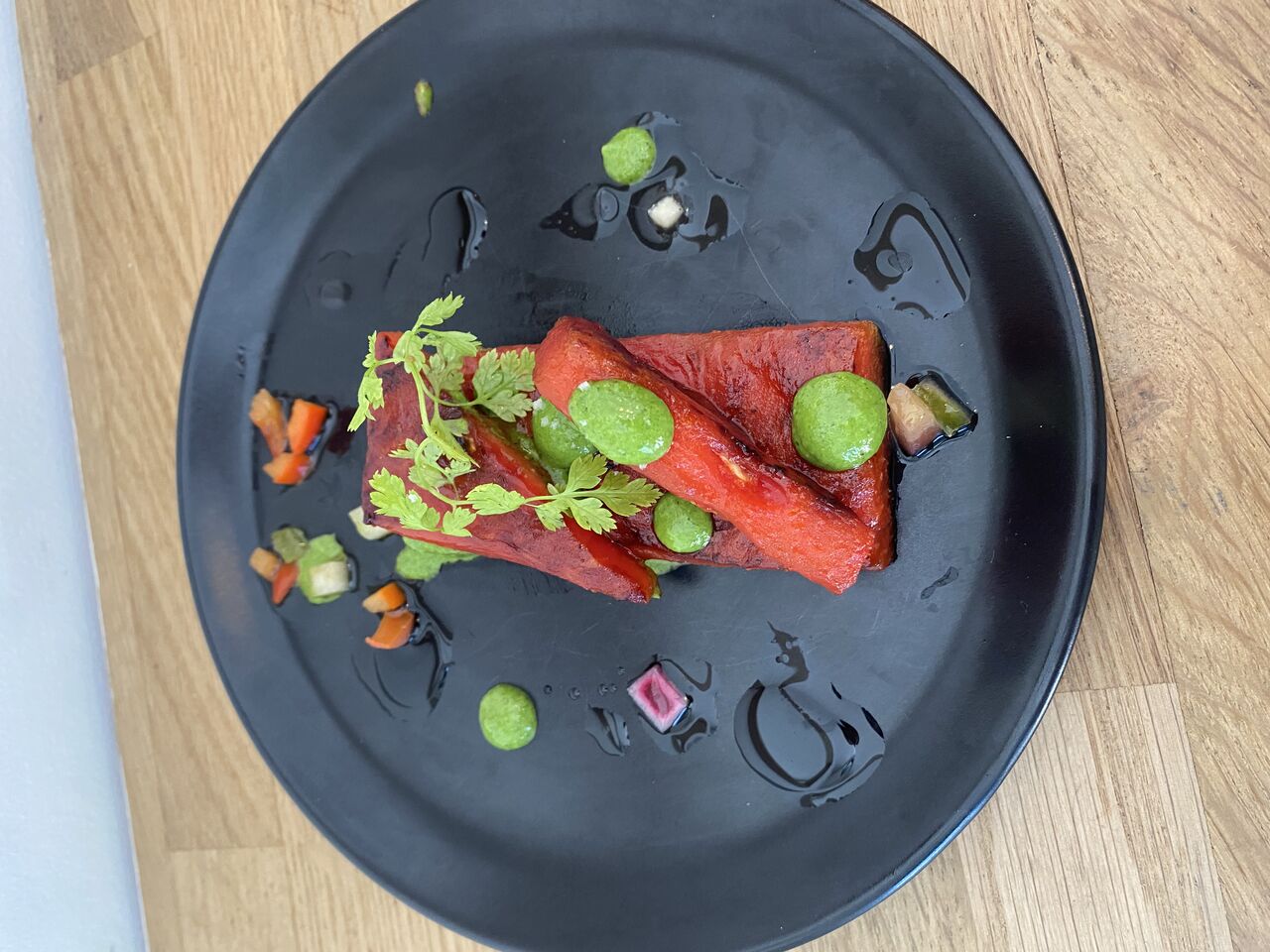 Pastèque rôties et réduction de pesto