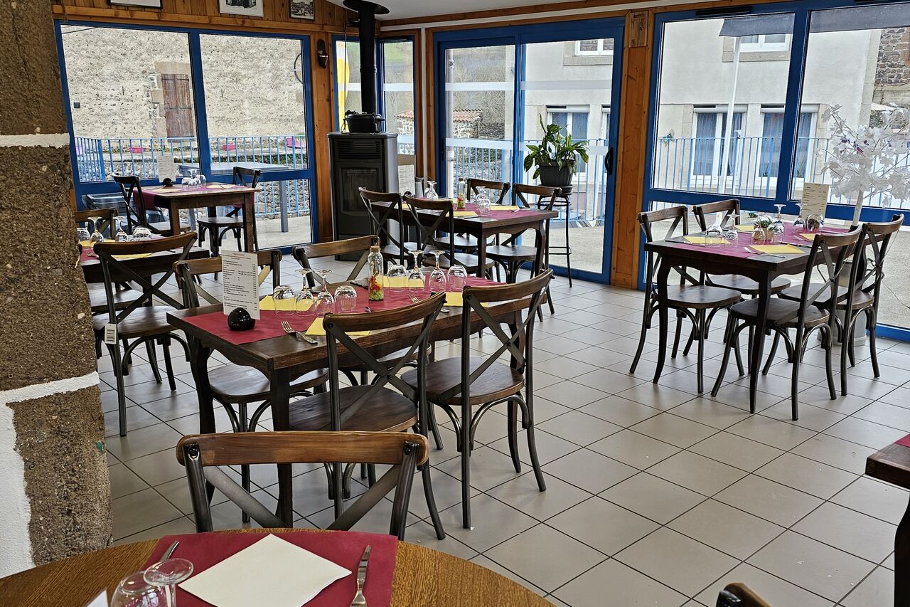SALLE RESTAURANT