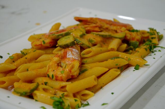 PENNE GAMBERI E ZUCCHINE