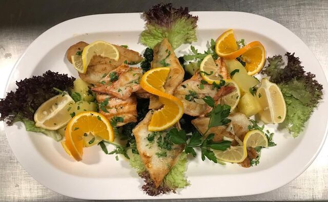 Misto di Pesce alla Griglia per Due
Gemischte Fischplatte vom Grill für 2 Personen.