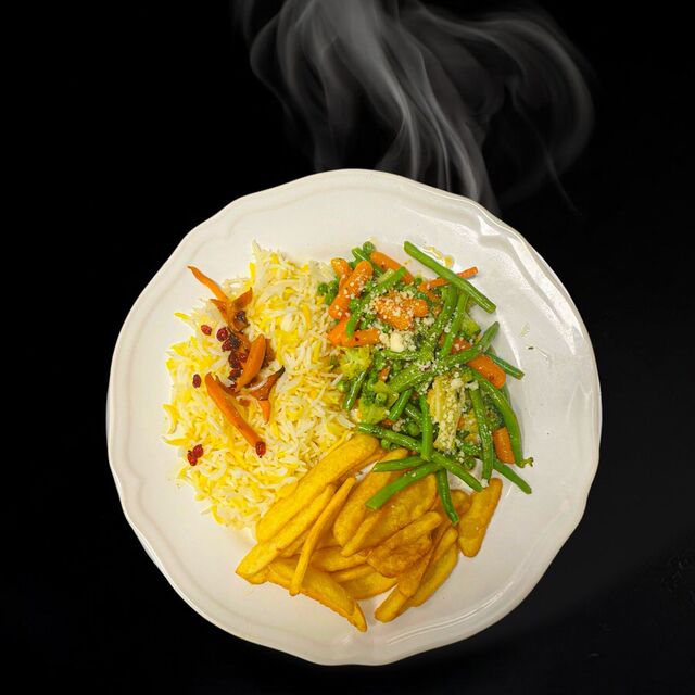 Basmati Reis Gemüse und Pommes