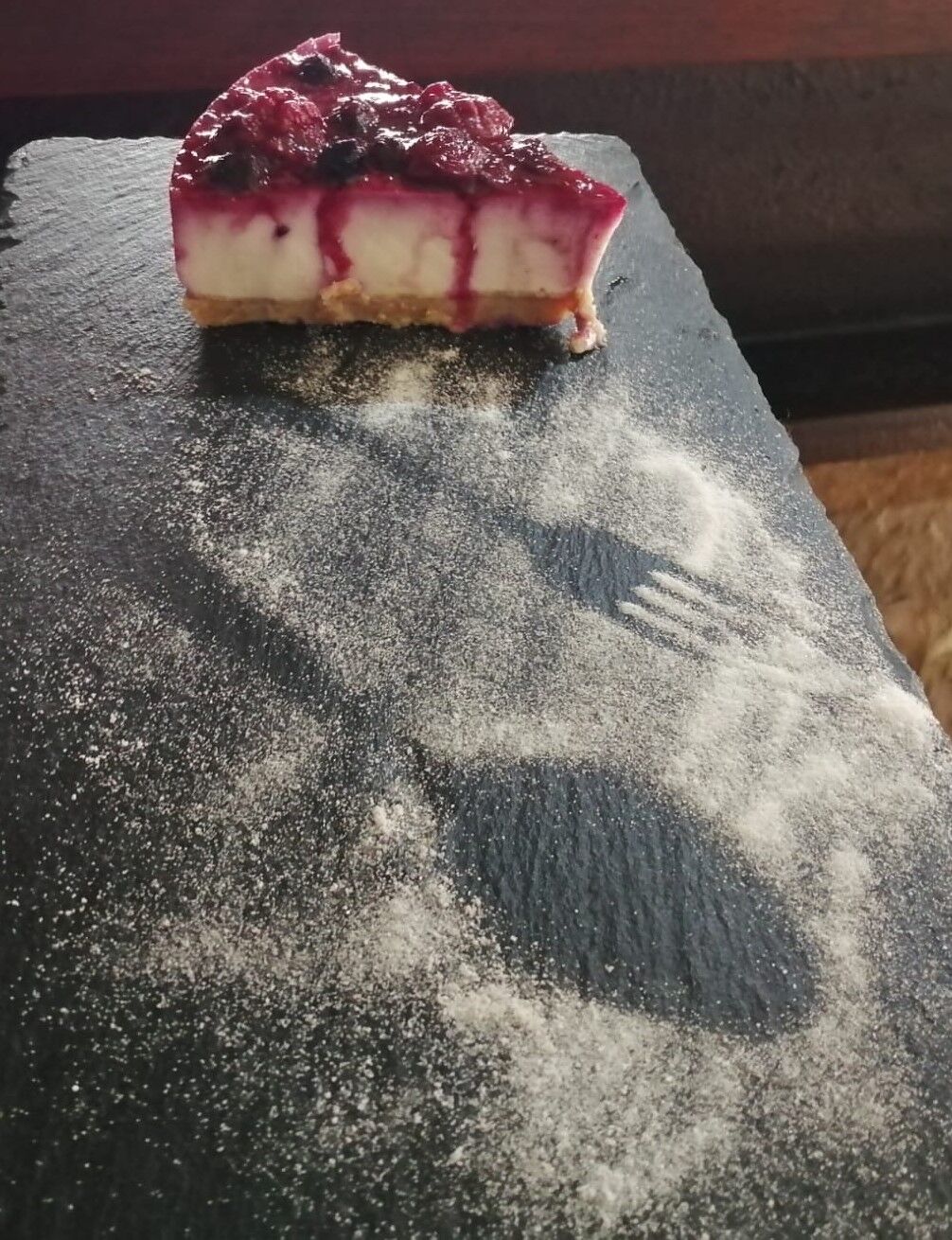 Rica Tarta de Queso con Frutas del Bosque