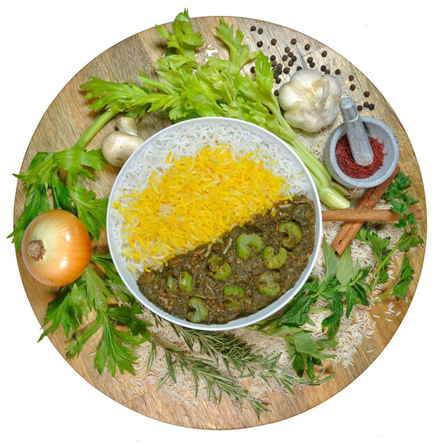 RISO CON SEDANO
Riso, zafferano, menta, funghi, limone, olio di oliva