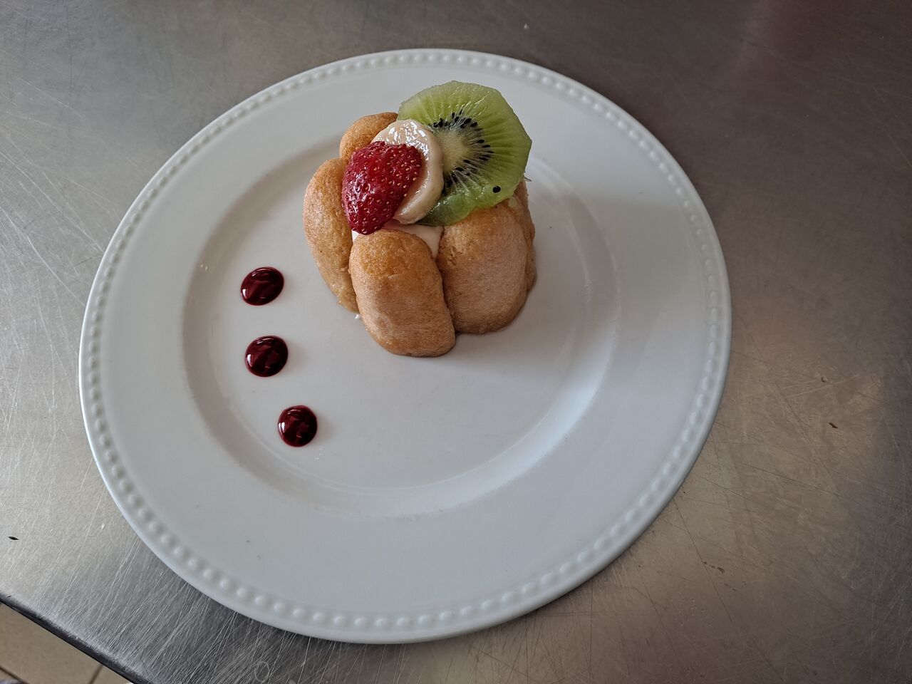 Charlotte aux fruits