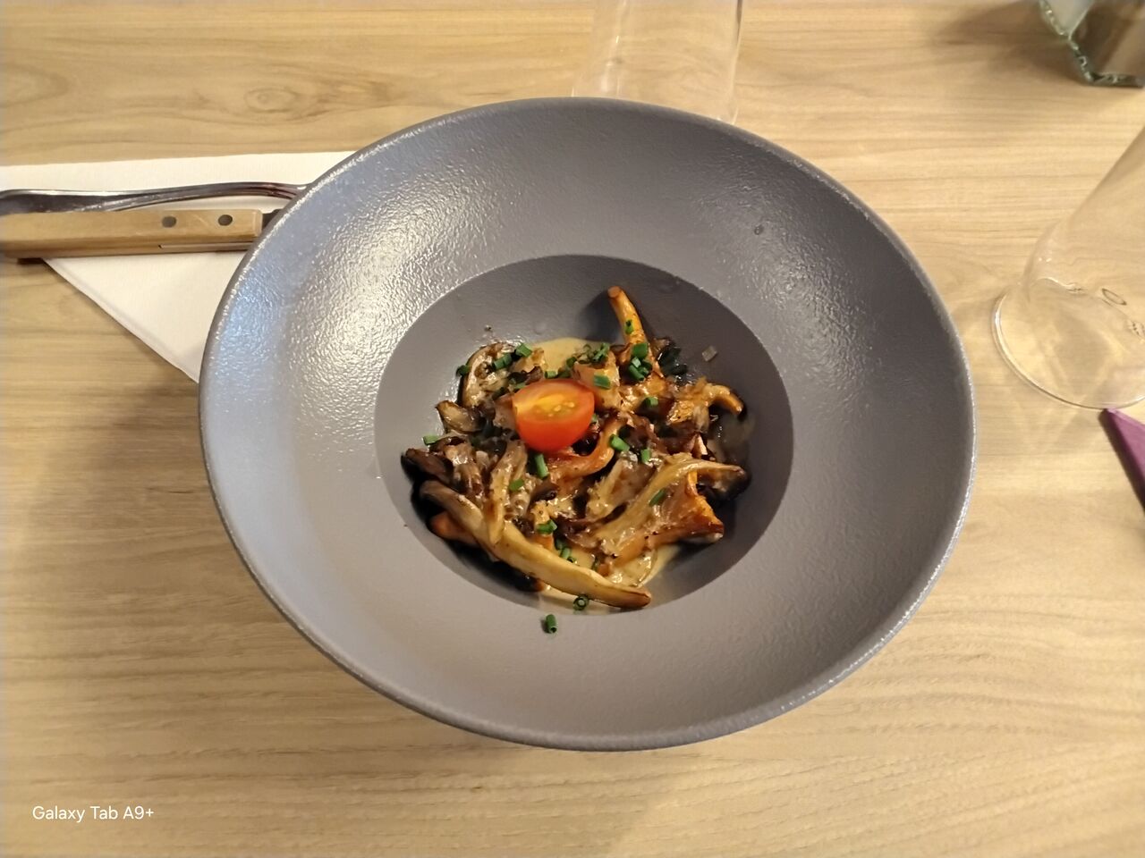 Poêlé de Champignons des Bois, Crème Morille