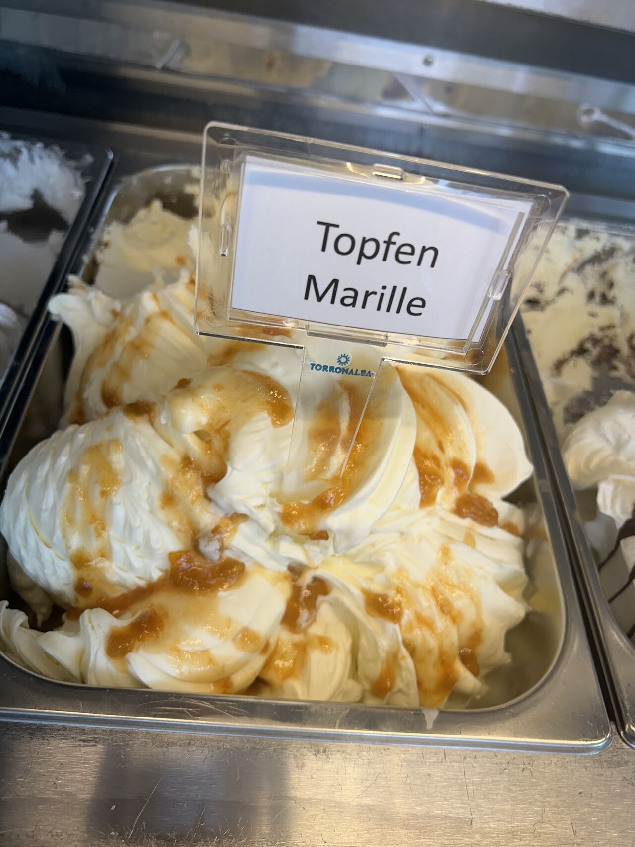 Topfen Marille Eis