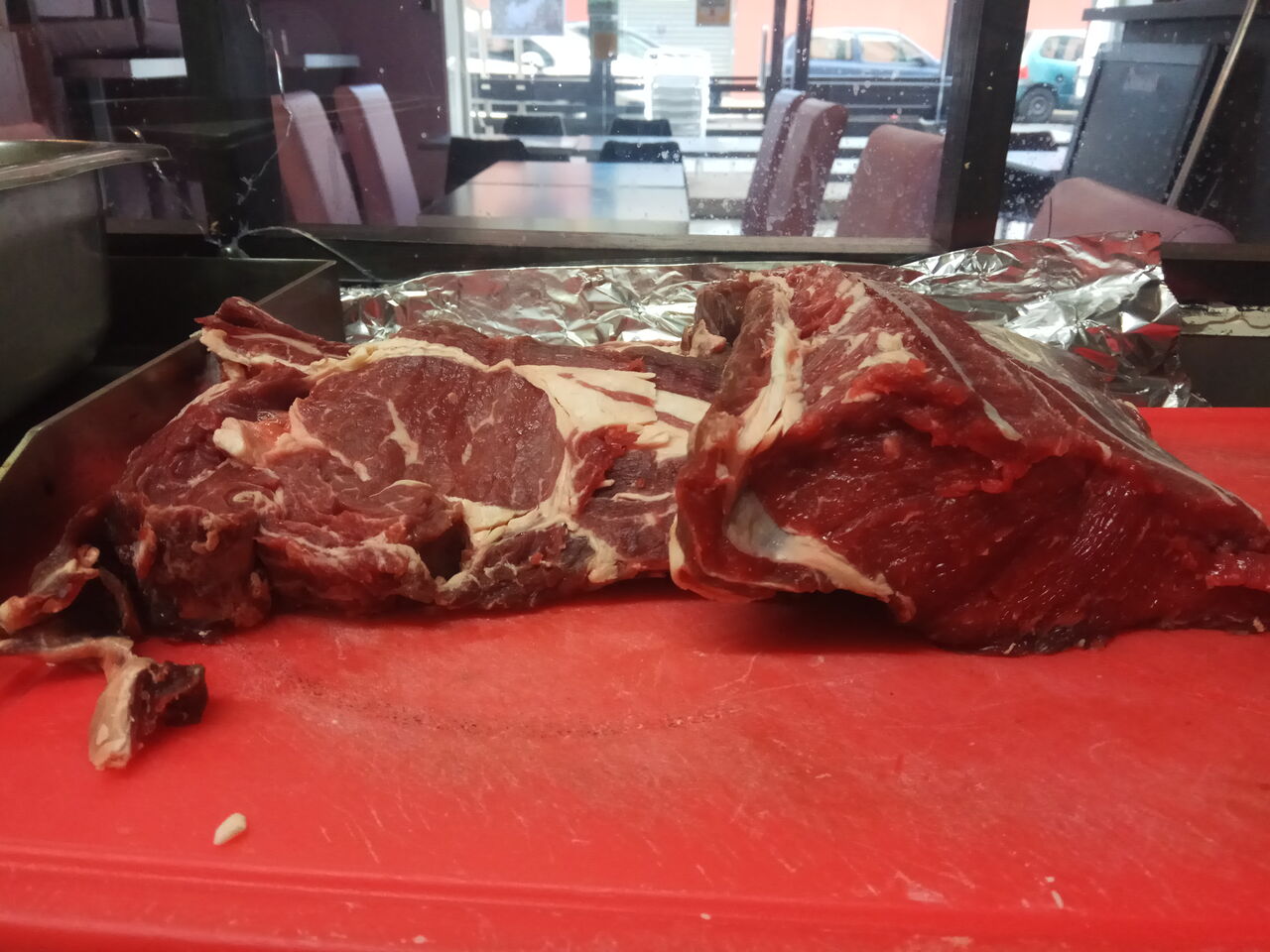 Arrivage regulier de viande d'une qualité exceptionnelle, nos côtes de bœuf désossées de 400 grs de viande minimums