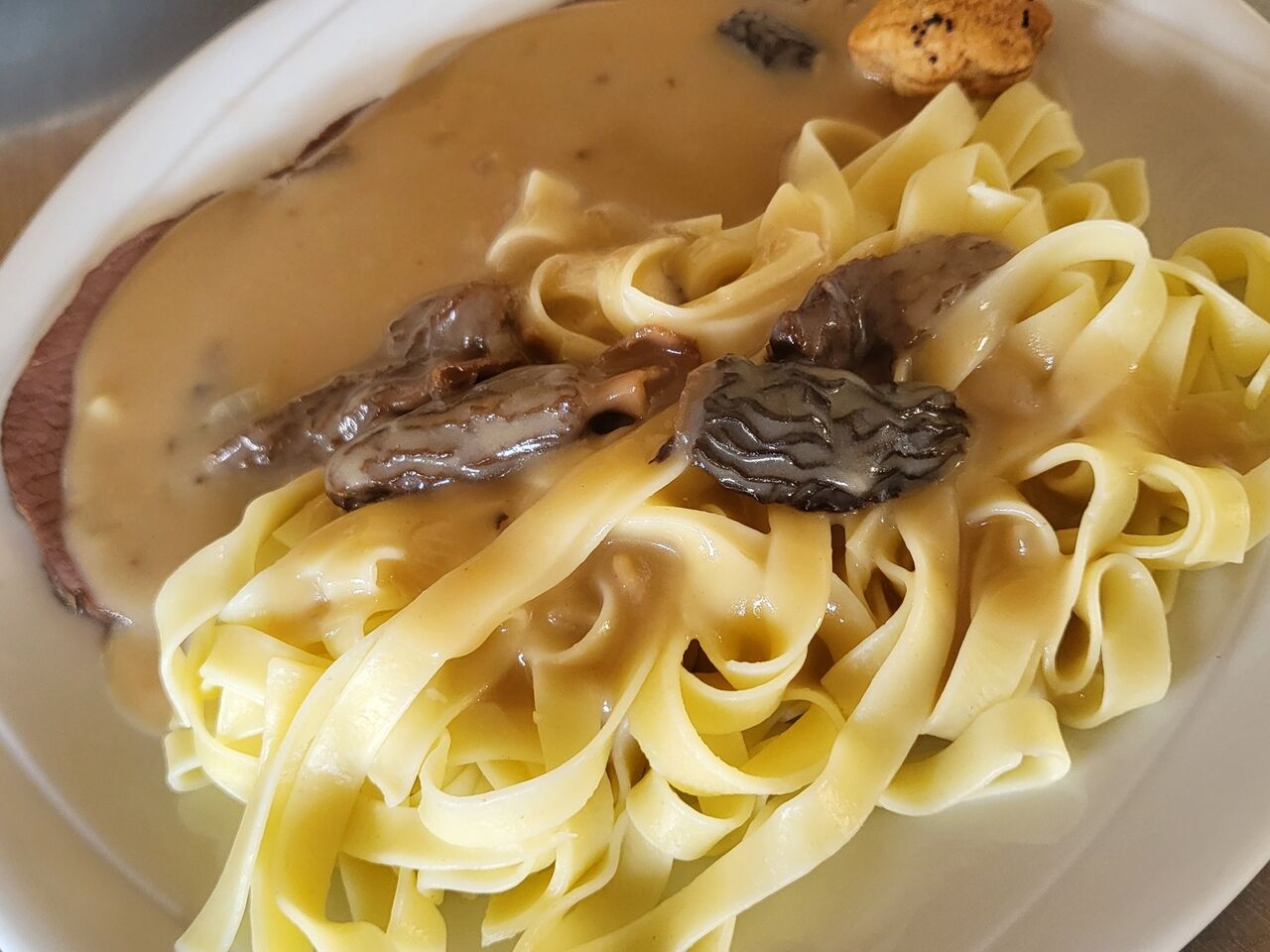 Rosbeef sauce morilles et ses tagiatelles