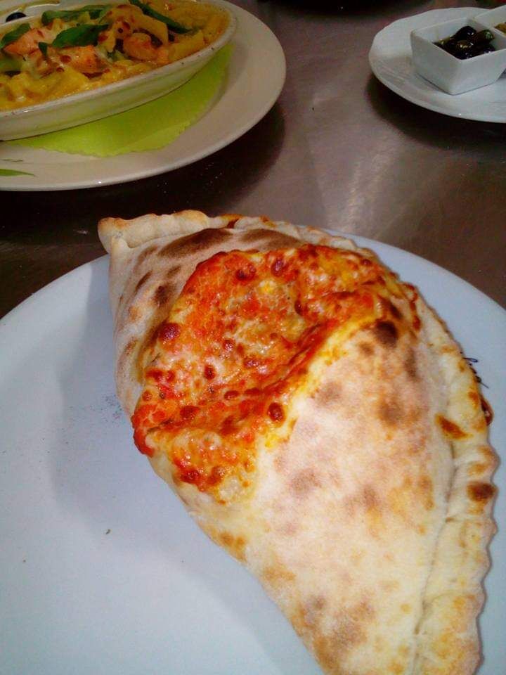 Pizza Calzone