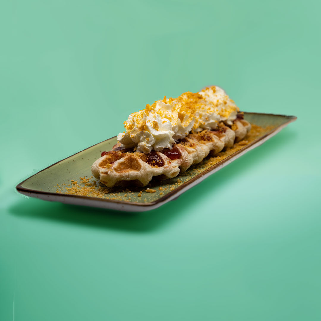 Croffle Strawberry Crunch