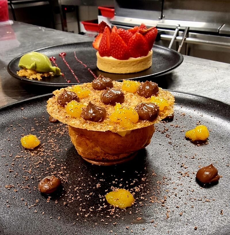 -PROFITEROLE
Crémeux chocolat, glace passion