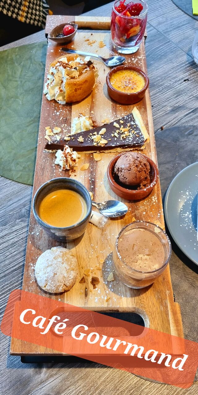 Nos Cafés Gourmands ☕️
Vous attendent 😊