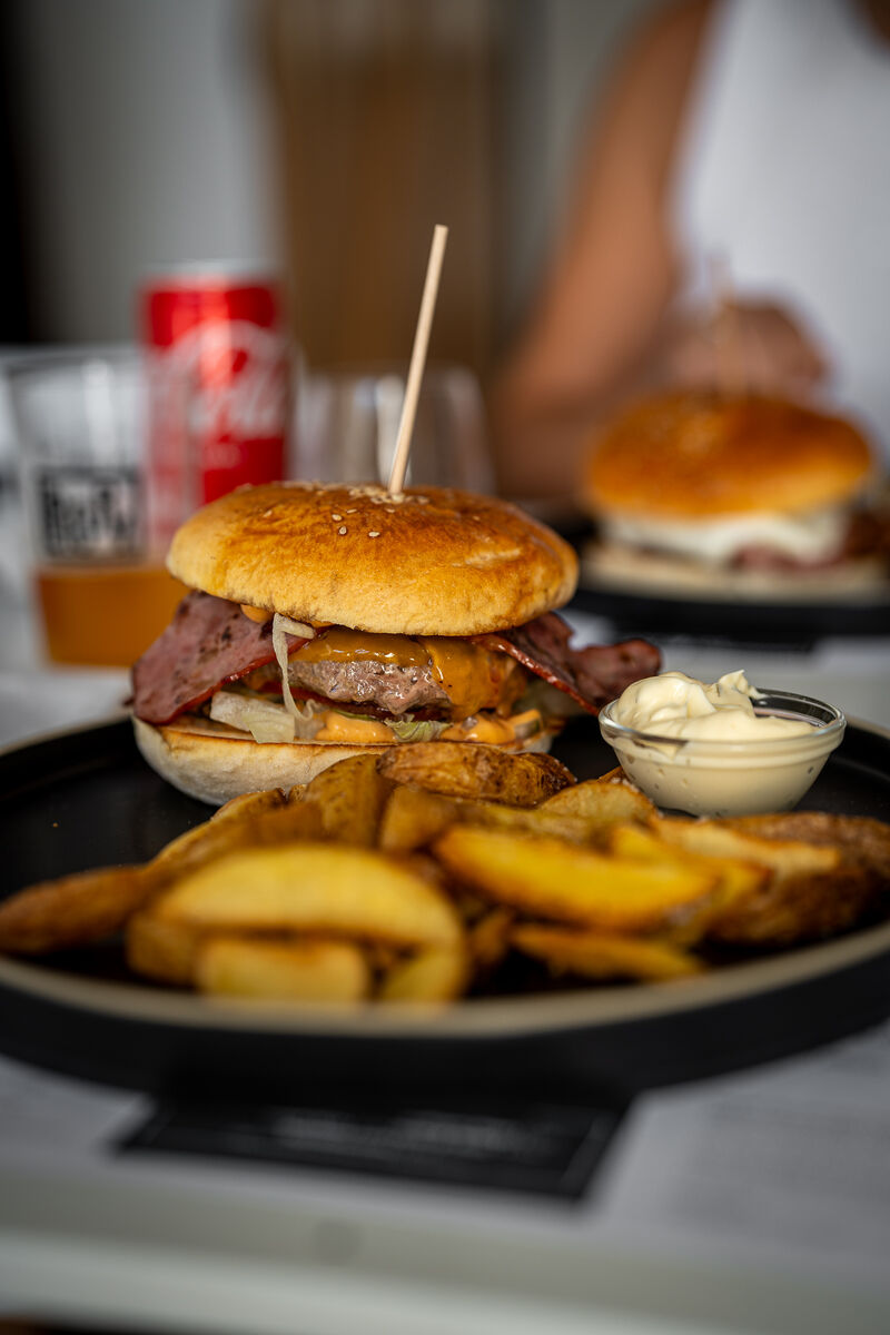 HAMBURGUER BACON CHEESE