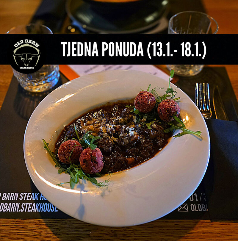 GULAŠ OD JELENA S OKRUGLICAMA OD SIRA I POVRĆA