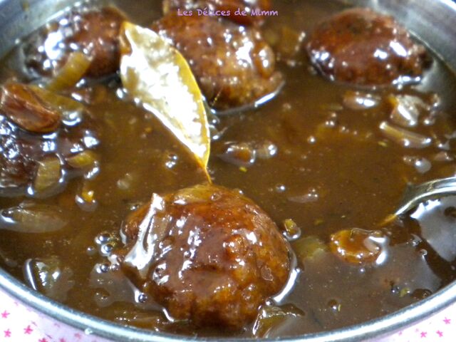 BOULETTES SAUCE CHASSEUR
