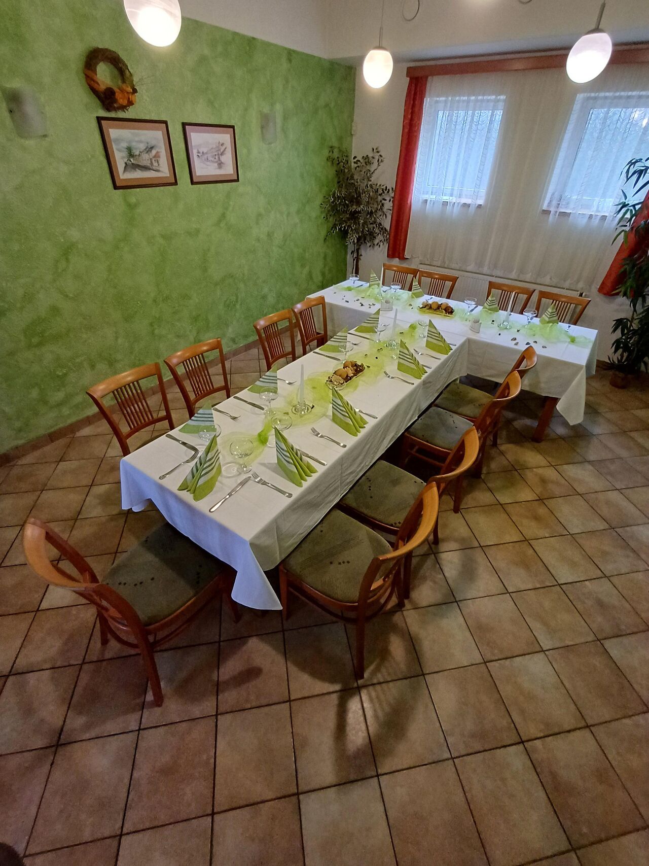 Salónek