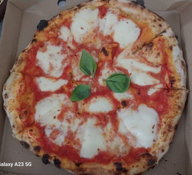 Pizza Margherita