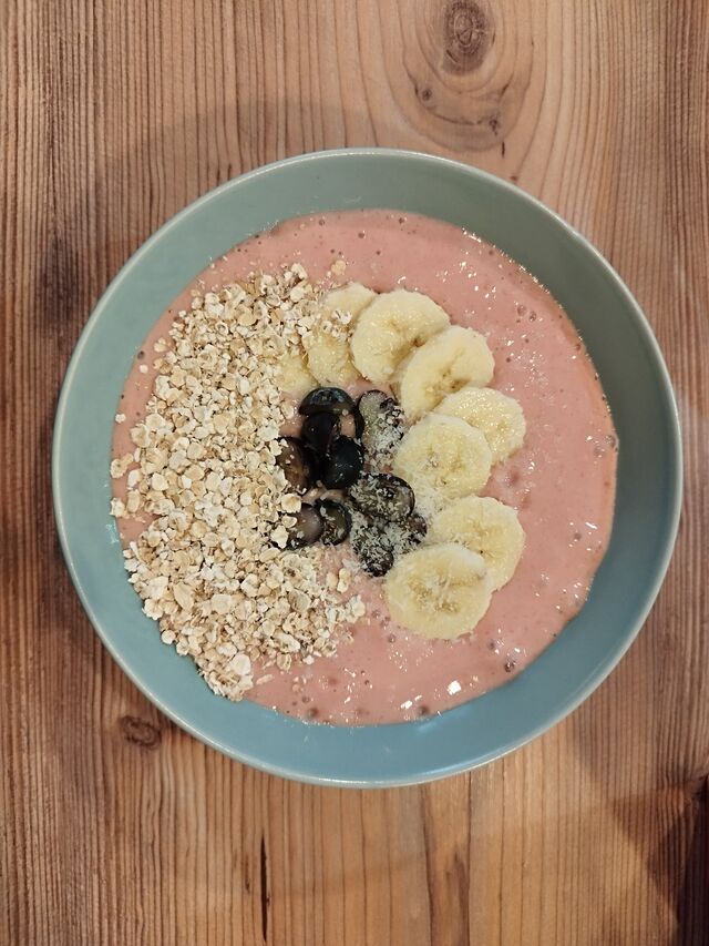 Málnás -joghurtos Smoothie tál