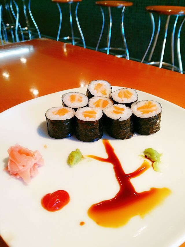 Maki salmon 