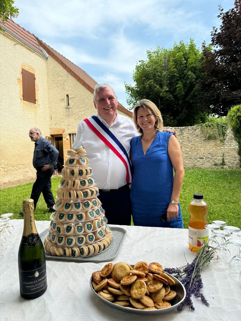 Mr le Maire et Mme Loisier Anne-Catherine