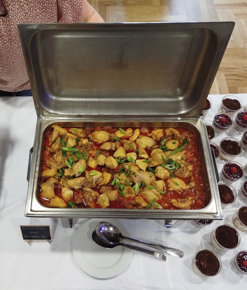 Hühnchen auf Ratatouille