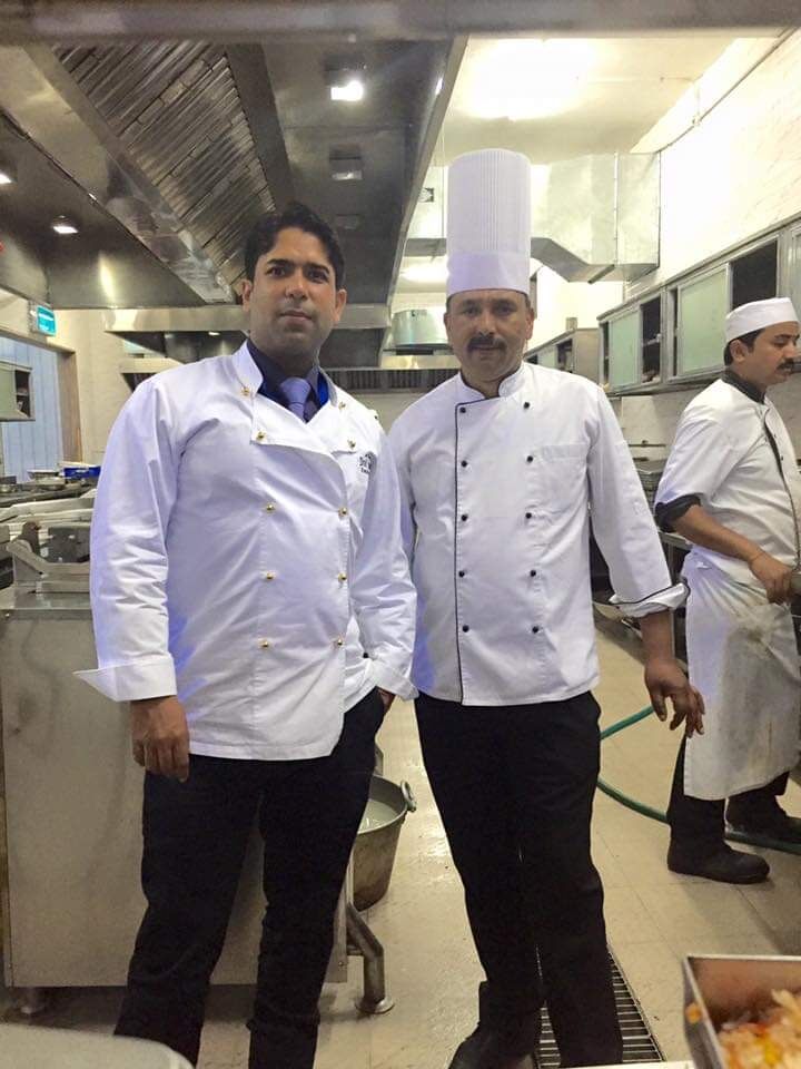 Jitender Drall mit seinem Kollegen