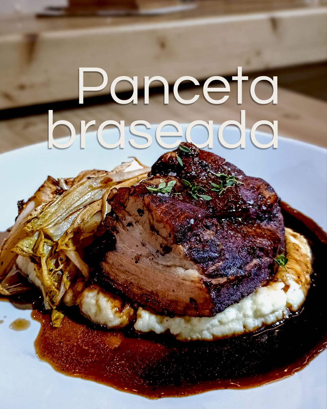 Panceta braseada. endibias y puré de patata natoso