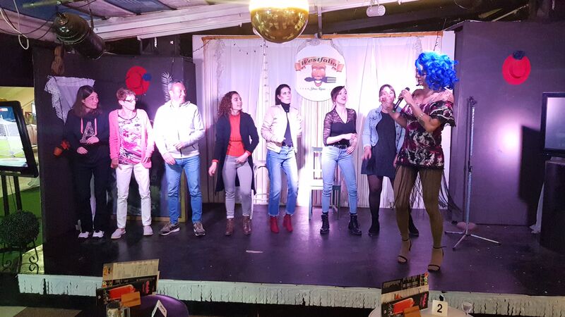 Our artists interact with the public, so you will have great fun on the stage