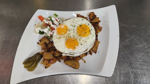 Bratkartoffeln mit Spiegeleier