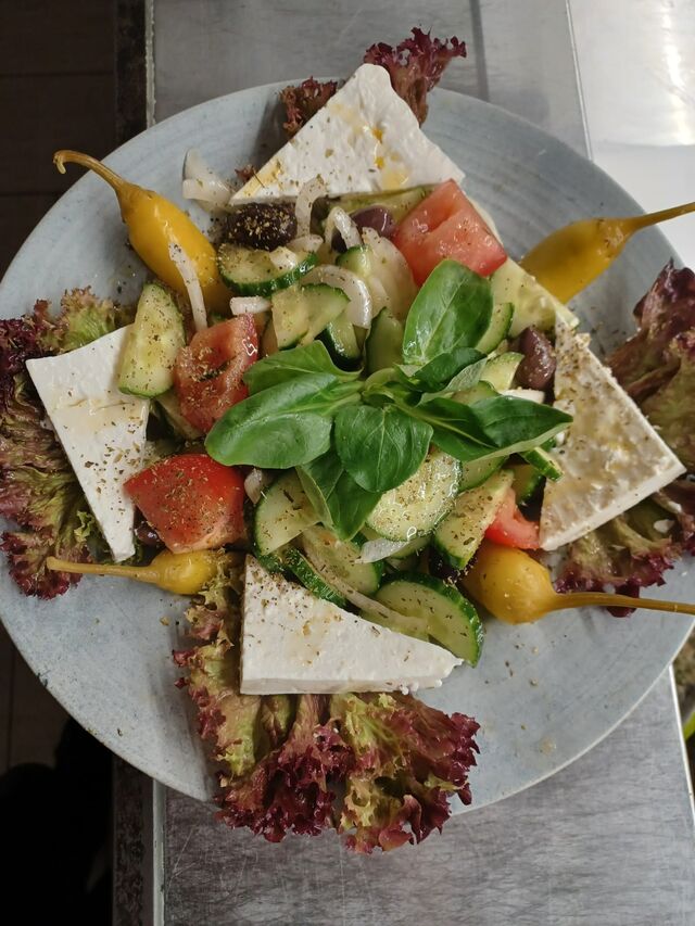 GRIECHISCHE BAUERNSALAT 