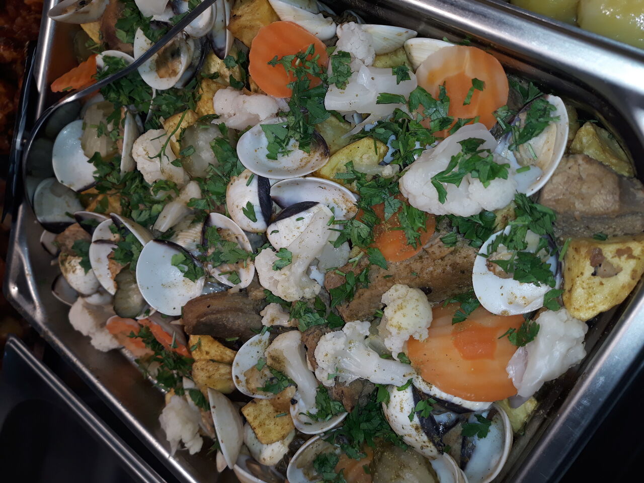 Carne alentejana (sur commande uniquement)