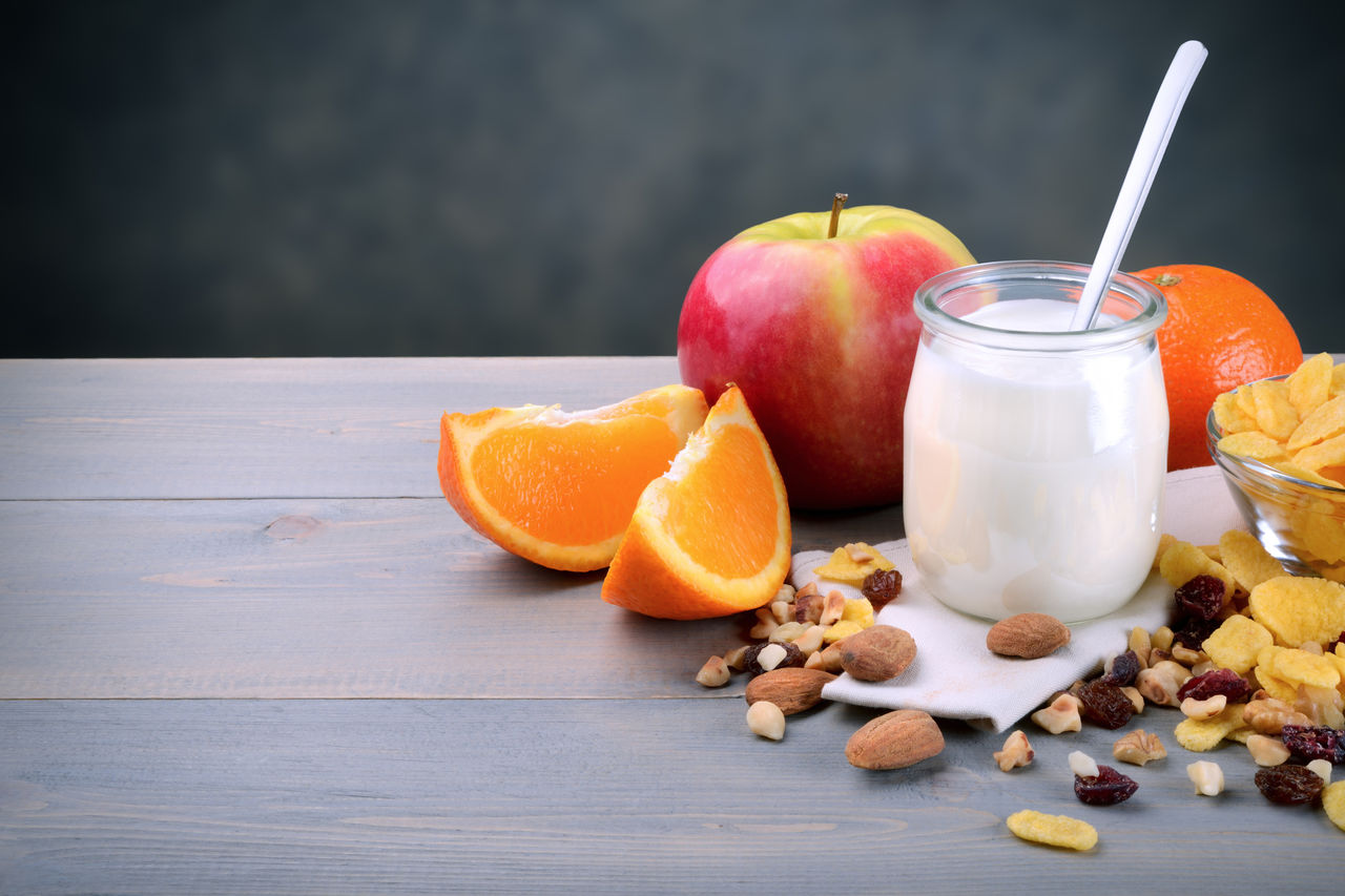 PRODUITS FRAIS & FRUITS/LEGUMES Bio&Locaux & PAINS/VIENNOISERIES Bio