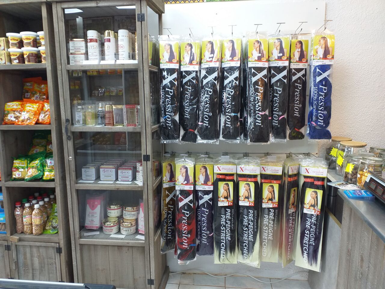 Cosmétiques HT26 et mèches Xpression