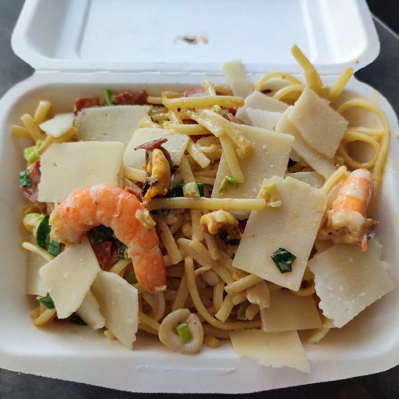 Linguines aux fruits de mer, chorizo