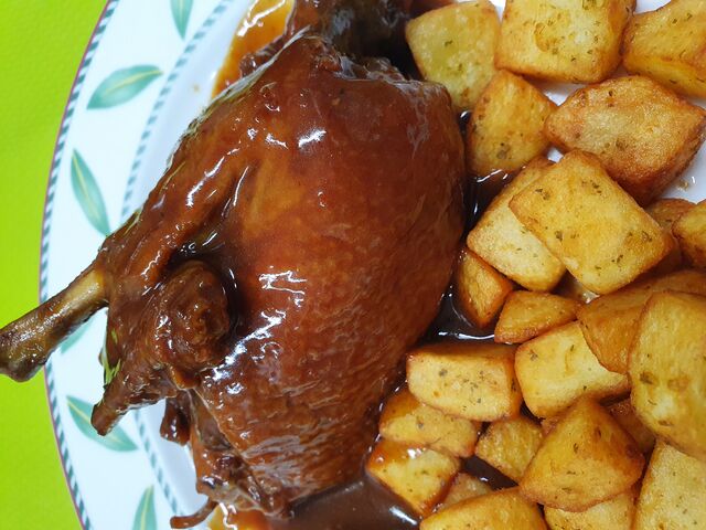 Pato a la naranja.