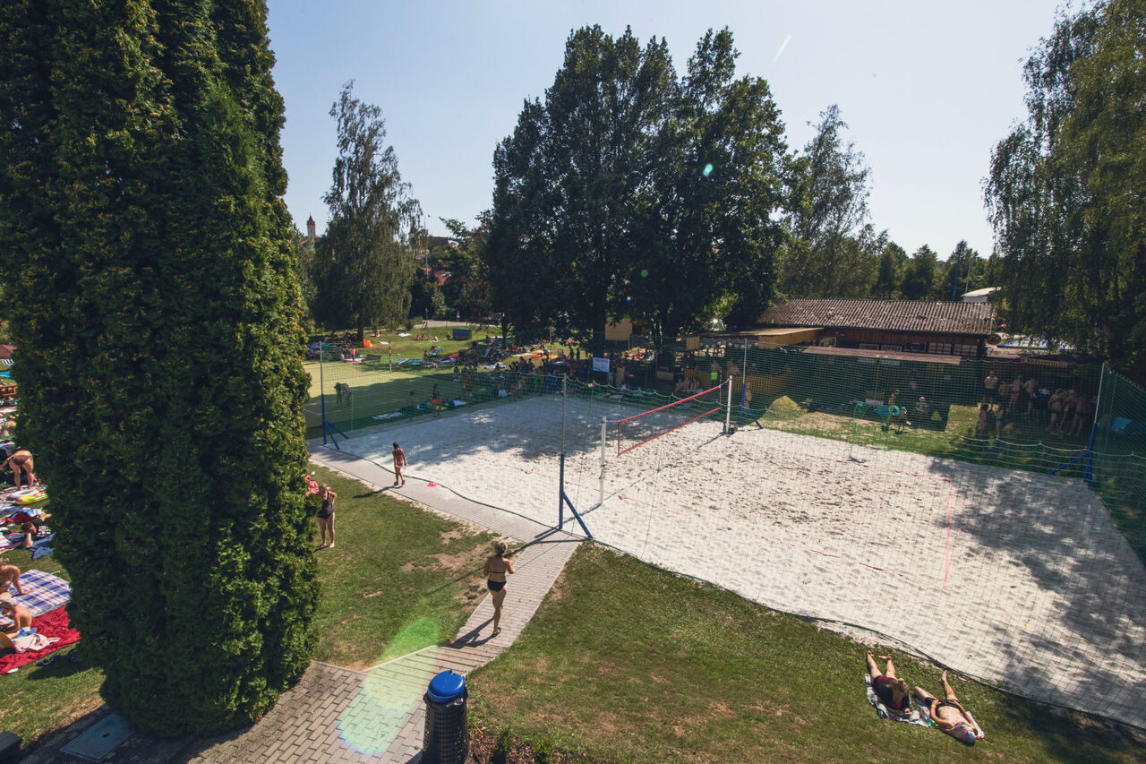 Plážový volejbal a Nohejbal